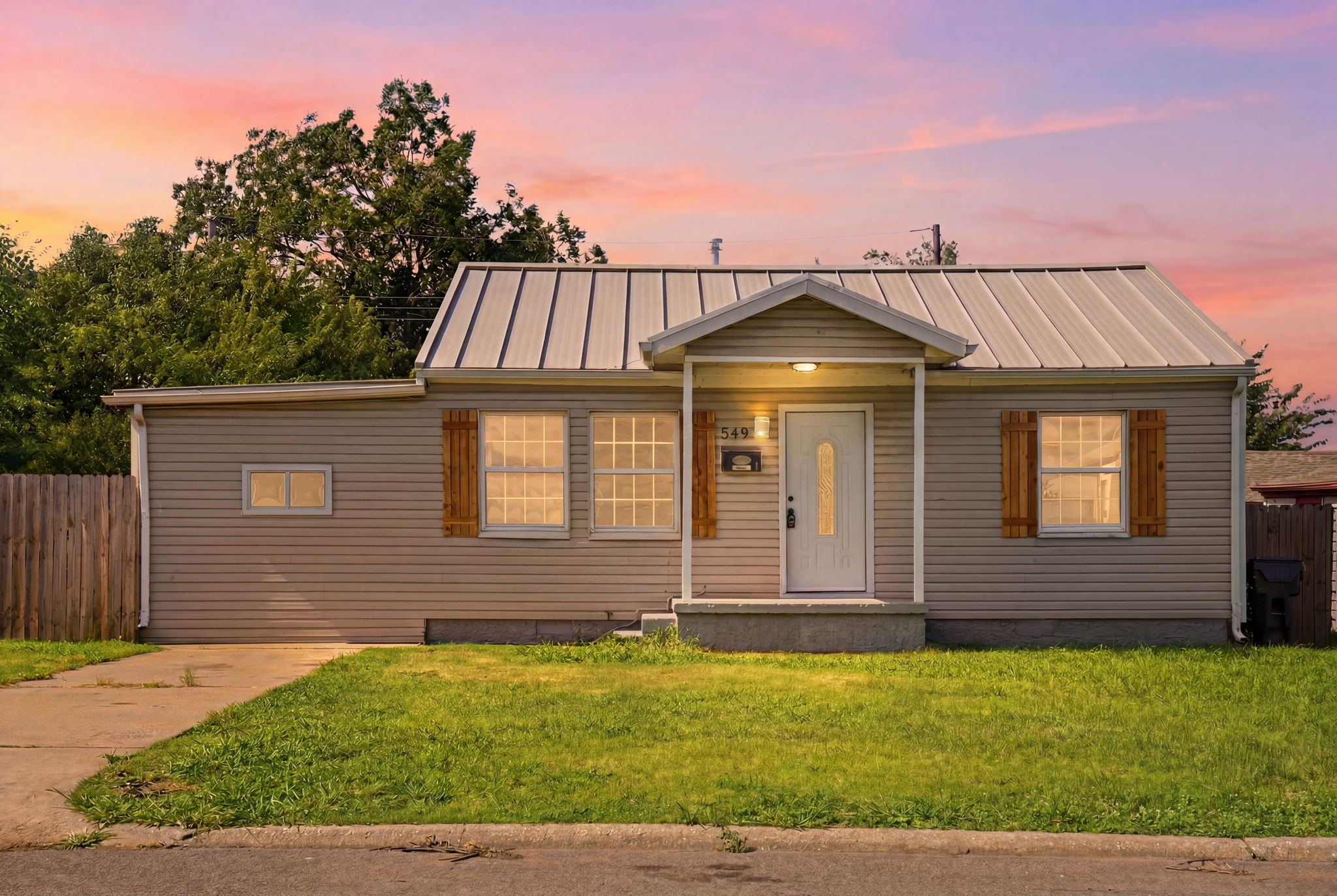Property main image